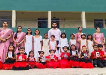 Xavier public school dorkasai : जेवियर पब्लिक स्कूल डोरकासाई में मना नेशनल पेरेंट्स डे, बच्चों ने माता-पिता का किया सम्मान