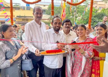 jamshedpur rajak samaj : भुइयांडीह के पटेल नगर में रजक समाज को मिला आधुनिक सामुदायिक विकास भवन, सांसद विद्युत महतो एवं विधायक पूर्णिमा साहू ने किया उदघाटन