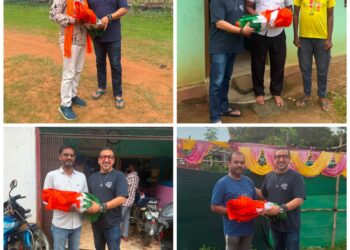 jamshedpur rural-हर घर तिरंगा अभियान को लेकर भाजपा युवा नेता राहुल षाड़ंगी ने बहरागोड़ा के मंडल अध्यक्षों को सौंपा तिरंगा