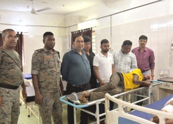 jamshedpur road accident-टाटा- पटमदा मुख्य सड़क पर हादसा, दो बाइकों में सीधी टक्कर, दो युवक गंभीर रुप से घायल