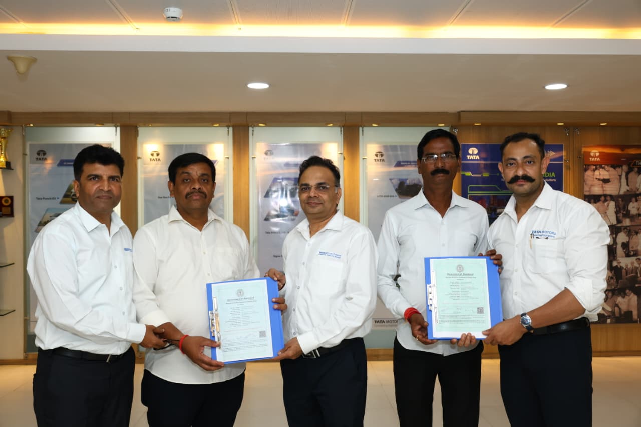 tata motors employees good news : टाटा मोटर्स लिमिटेड और टाटा मोटर्स वर्कर्स यूनियन के बीच वेतन संरचना के पुनर्गठन को लेकर हुआ समझौता, सैलेरी स्लिप अब बदला हुआ आयेगा tata motors employees good news : टाटा मोटर्स लिमिटेड और टाटा मोटर्स वर्कर्स यूनियन के बीच वेतन संरचना के पुनर्गठन को लेकर हुआ समझौता, सैलेरी स्लिप अब बदला हुआ आयेगा