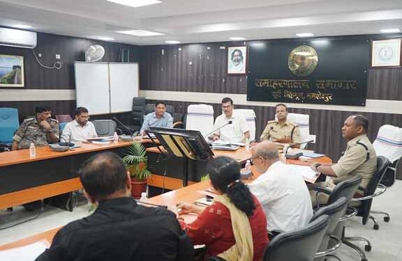 jamshedpur dc meeting for animal cruelty : जमशेदपुर के उपायुक्त ने की पशु क्रूरता निवारण समिति की बैठक, मांस की खुले में नहीं होगी बिक्री, गौशाला की व्यवस्था को चाक चौबंद
