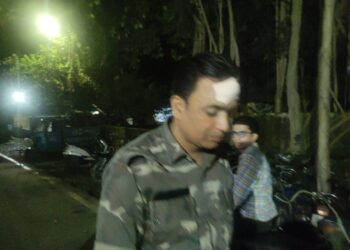 Jamshedpur crime – टेल्को में जन्मदिन मनाने के दौरान टाइगर मोबाइल जवान पर हमला, युवक हिरासत में, देखिए – video Jamshedpur crime – टेल्को में जन्मदिन मनाने के दौरान टाइगर मोबाइल जवान पर हमला, युवक हिरासत में, देखिए – video