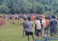 Jamshedpur hungama : पटमदा में पुलिस टीम को ग्रामीणों ने घेरा, पांच घंटे तक हंगामा, यह थी वजह Jamshedpur hungama : पटमदा में पुलिस टीम को ग्रामीणों ने घेरा, पांच घंटे तक हंगामा, यह थी वजह