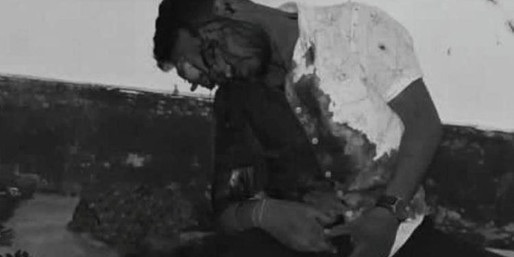 Adityapur gunshot death : गम्हरिया स्टेशन के पास सिर में लगी गोली से मृत युवक का शव मिला, बगल में था देशी कट्टा, मौत को लेकर उठे सवाल