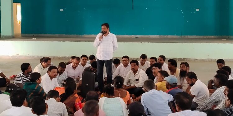 jamshedpur rural jmm meeting-खान-खनिज संशोधन विधेयक के विरोध में झामुमो की हुई बैठक, 7 सितंबर के धरना-प्रदर्शन को सफल बनाने की बनी रणनीति
