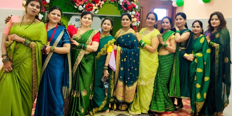 Jamshedpur sawan mahotsav-परसुडीह के सोपोडेरा में उत्सव नारी शक्ति का सावन महोत्सव आयोजित,सावन के गीतों पर थिरकीं Jamshedpur sawan mahotsav-परसुडीह के सोपोडेरा में उत्सव नारी शक्ति का सावन महोत्सव आयोजित,सावन के गीतों पर थिरकीं