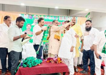jamshedpur jmm : एमएमडीआर संशोधन विधेयक 2026 के खिलाफ सड़क से सदन तक संघर्ष का ऐलान, झामुमो ने जमशेपदुर में की घोषणा, जरूरत पड़ी तो आर्थिक नाकेबंदी से भी पीछे नहीं हटेंगे