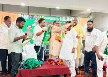 jamshedpur jmm : एमएमडीआर संशोधन विधेयक 2026 के खिलाफ सड़क से सदन तक संघर्ष का ऐलान, झामुमो ने जमशेपदुर में की घोषणा, जरूरत पड़ी तो आर्थिक नाकेबंदी से भी पीछे नहीं हटेंगे jamshedpur jmm : एमएमडीआर संशोधन विधेयक 2026 के खिलाफ सड़क से सदन तक संघर्ष का ऐलान, झामुमो ने जमशेपदुर में की घोषणा, जरूरत पड़ी तो आर्थिक नाकेबंदी से भी पीछे नहीं हटेंगे