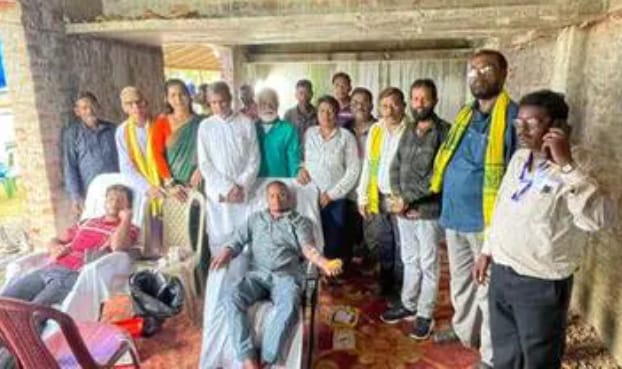 jamshedpur rural blood donation-चाकुलिया में शहीद निर्मल महतो शहादत दिवस पर रक्तदान शिविर आयोजित, विधायक समीर मोहंती और बंगाल के पूर्व मंत्री श्रीकांत महतो हुए शामिल jamshedpur rural blood donation-चाकुलिया में शहीद निर्मल महतो शहादत दिवस पर रक्तदान शिविर आयोजित, विधायक समीर मोहंती और बंगाल के पूर्व मंत्री श्रीकांत महतो हुए शामिल