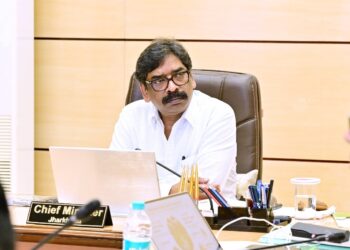 jharkhand wetland authority : मुख्यमंत्री हेमन्त सोरेन ने की झारखंड राज्य आर्द्रभूमि प्राधिकरण की प्रथम बैठक, वेटलैंड संरक्षण को मिलेगी नई दिशा, 2119 वेटलैंड चिन्हित jharkhand wetland authority : मुख्यमंत्री हेमन्त सोरेन ने की झारखंड राज्य आर्द्रभूमि प्राधिकरण की प्रथम बैठक, वेटलैंड संरक्षण को मिलेगी नई दिशा, 2119 वेटलैंड चिन्हित