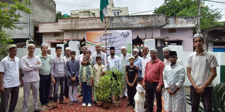 Jamshedpur independence day-अहमदिया मुस्लिम जमाअत, जमशेदपुर ने अहमदिया मस्जिद में मनाया 80वां स्वतंत्रता दिवस, देश की एकता,अखंडता व शांति के संकल्प को दोहराया