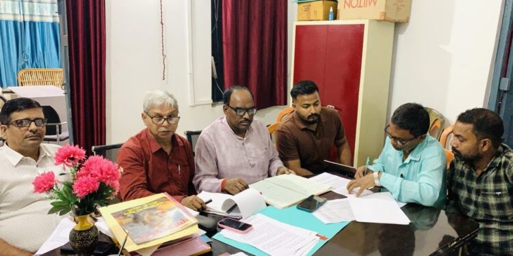 jamshedpur shikshak samman seminar-शिक्षकों का सम्मान, शिक्षा का उत्थान’ विषयक सेमिनार को सफल बनाने के लिए बैठकों का दौर जारी, 27 अगस्त को पीपुल्स एकेडमी, न्यू बाराद्वारी में प्रधानाध्यापकों की बैठक