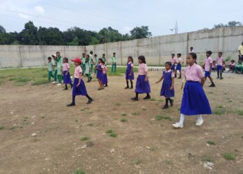jamshedpur school : जेम्को उत्क्रमित उच्च विद्यालय कालीमाटी में ‘राष्ट्रीय खेल दिवस’ पर तीन दिवसीय खेल महोत्सव, मेजर ध्यानचंद को दी गई भावभीनी पुष्पांजलि jamshedpur school : जेम्को उत्क्रमित उच्च विद्यालय कालीमाटी में ‘राष्ट्रीय खेल दिवस’ पर तीन दिवसीय खेल महोत्सव, मेजर ध्यानचंद को दी गई भावभीनी पुष्पांजलि