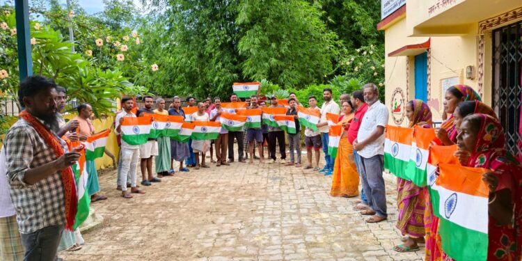 jamshedpur rural bjp-चाकुलिया में भाजपा के तीन पंचायतों में शक्ति केंद्र का हुआ गठन, हर घर तिरंगा अभियान को सफल बनाने का किया आह्वान jamshedpur rural bjp-चाकुलिया में भाजपा के तीन पंचायतों में शक्ति केंद्र का हुआ गठन, हर घर तिरंगा अभियान को सफल बनाने का किया आह्वान