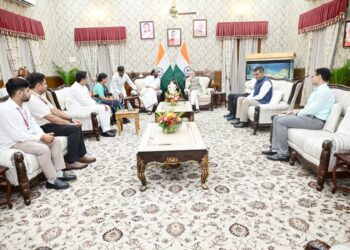jharkhand HEC issue : झारखंड के एचइसी का होगा पुनरुद्धार, संसदीय समिति ने राज्यपाल से की मुलाकात