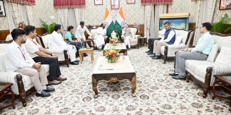 jharkhand HEC issue : झारखंड के एचइसी का होगा पुनरुद्धार, संसदीय समिति ने राज्यपाल से की मुलाकात