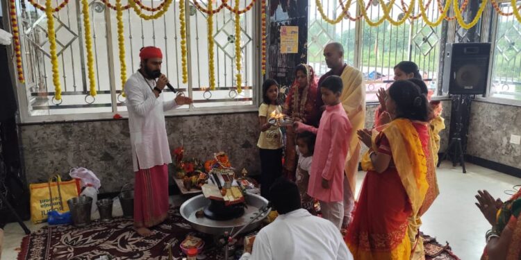 jamshedpur rural-सावन की अंतिम सोमवारी पर गालूडीह के शिवालयों में उमड़ी श्रद्धालुओं की भीड़ jamshedpur rural-सावन की अंतिम सोमवारी पर गालूडीह के शिवालयों में उमड़ी श्रद्धालुओं की भीड़