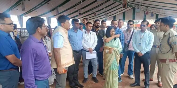 jharkhand adivasi mahotsav- 9 अगस्त को मुख्यमंत्री हेमंत सोरेन करेंगे झारखंड आदिवासी महोत्सव 2026 का उद्घाटन, अपर मुख्य सचिव वंदना दादेल ने तैयारियों का लिया जायजा jharkhand adivasi mahotsav- 9 अगस्त को मुख्यमंत्री हेमंत सोरेन करेंगे झारखंड आदिवासी महोत्सव 2026 का उद्घाटन, अपर मुख्य सचिव वंदना दादेल ने तैयारियों का लिया जायजा