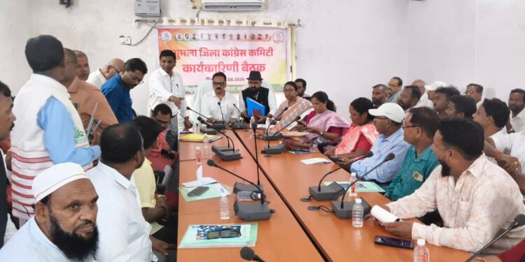 jharhand SIR : लोहरदगा में एसआईआर को लेकर कांग्रेस सतर्क, सांसद सुखदेव भगत ने मतदाता सूची में नाम काटने पर जतायी आपत्ति