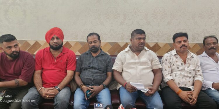 jamshedpur jambu akhada-हर वर्ष की भांति इस वर्ष भी 24 अगस्त को श्रावण मास के चौथे सोमवारी पर जंबू अखाड़ा निकालेगी भव्य जलाभिषेक यात्रा,5001 महिला श्रद्धालु करेंगी जंबू अखाड़ा के बाबा लिंगेश्वरनाथ महादेव का जलाभिषेक, देखिए video