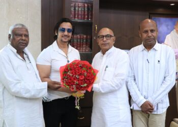 jharkhand visit of star : फिल्म स्टार जावेद पठान झारखंड विधानसभा अध्यक्ष से मिले, धनबाद के रहने वाले है जावेद jharkhand visit of star : फिल्म स्टार जावेद पठान झारखंड विधानसभा अध्यक्ष से मिले, धनबाद के रहने वाले है जावेद