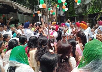 Jamshedpur independence day-नशामुक्त युवा, शिक्षित समाज और सामाजिक एकता ही सशक्त एवं विकसित राष्ट्र की मजबूत नींव हैं : काले, अमरप्रीत सिंह काले ने विभिन्न स्थानों पर किया ध्वजारोहण Jamshedpur independence day-नशामुक्त युवा, शिक्षित समाज और सामाजिक एकता ही सशक्त एवं विकसित राष्ट्र की मजबूत नींव हैं : काले, अमरप्रीत सिंह काले ने विभिन्न स्थानों पर किया ध्वजारोहण