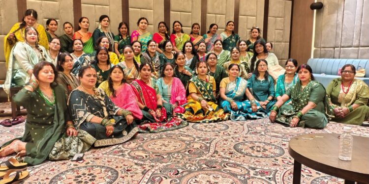 jamshedpur sawan mahotsav-न्यू बारीडीह पार्क महिला समिति ने मनाया सावन महोत्सव,सावन के उमंग व उल्लास का उठाया आनंद, देखिए video jamshedpur sawan mahotsav-न्यू बारीडीह पार्क महिला समिति ने मनाया सावन महोत्सव,सावन के उमंग व उल्लास का उठाया आनंद, देखिए video