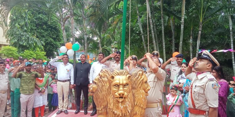 jamshedpur rural-चाकुलिया प्रखंड में स्वतंत्रता दिवस हर्षोल्लास के साथ मना,विद्यालयों में सांस्कृतिक कार्यक्रम आयोजित jamshedpur rural-चाकुलिया प्रखंड में स्वतंत्रता दिवस हर्षोल्लास के साथ मना,विद्यालयों में सांस्कृतिक कार्यक्रम आयोजित