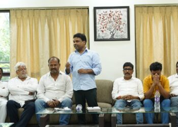 Jamshedpur yuva ajsu – युवा आजसू सम्मेलन को लेकर निर्मल गेस्ट हाउस में हुई अहम बैठक, तैयारी समिति का गठन Jamshedpur yuva ajsu – युवा आजसू सम्मेलन को लेकर निर्मल गेस्ट हाउस में हुई अहम बैठक, तैयारी समिति का गठन
