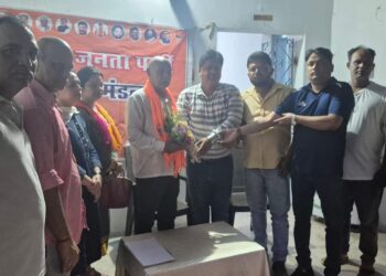 Jamshedpur bjp – भाजपा के नवनियुक्त प्रदेश कार्य समिति डॉक्टर जटाशंकर पांडेय को विशेष आमंत्रित सदस्य बनाने पर भाजपाइयों में हर्ष, जगह-जगह किया स्वागत Jamshedpur bjp – भाजपा के नवनियुक्त प्रदेश कार्य समिति डॉक्टर जटाशंकर पांडेय को विशेष आमंत्रित सदस्य बनाने पर भाजपाइयों में हर्ष, जगह-जगह किया स्वागत