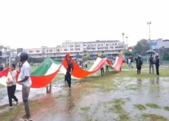 Jharkhand student protest : रांची में बारिश के बीच छात्रों ने निकाली तिरंगा वार्ता, मुख्यमंत्री से वार्ता करने से किया इनकार, छात्रों के आंदोलन में शामिल होने आयेंगे सीजेपी के संस्थापक अभिजीत दिपके, घबरायी सरकार Jharkhand student protest : रांची में बारिश के बीच छात्रों ने निकाली तिरंगा वार्ता, मुख्यमंत्री से वार्ता करने से किया इनकार, छात्रों के आंदोलन में शामिल होने आयेंगे सीजेपी के संस्थापक अभिजीत दिपके, घबरायी सरकार