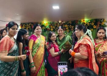 jamshedpur savan mahotsav : साकची में हुआ रिफ्लेक्शन ग्रुप का सावन महोत्सव, दिखा हरियाली सावन की मस्ती jamshedpur savan mahotsav : साकची में हुआ रिफ्लेक्शन ग्रुप का सावन महोत्सव, दिखा हरियाली सावन की मस्ती