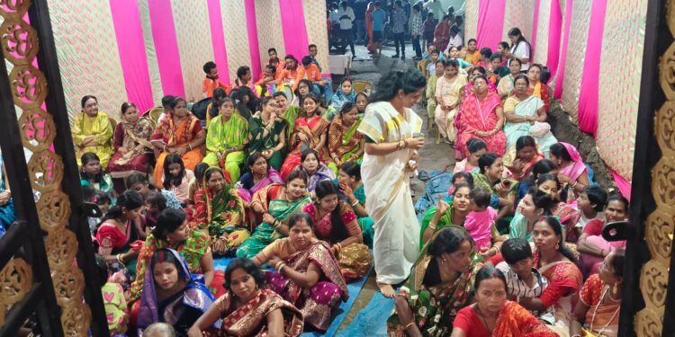 Jamshedpur mansa puja : पुराना सोनारी में धीवर समाज ने आयोजित की मनसा पूजा, पौराणिक पूजा में दिखा श्रद्धाभाव Jamshedpur mansa puja : पुराना सोनारी में धीवर समाज ने आयोजित की मनसा पूजा, पौराणिक पूजा में दिखा श्रद्धाभाव