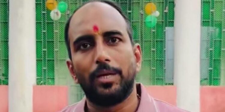Tata motors case filed in labour court : टाटा मोटर्स के खिलाफ बंटी सिंह ने लेबर कोर्ट में दायर किया केस, मजदूर विरोधी फैसले का विरोध करने की बंटी को दी गयी थी सजा