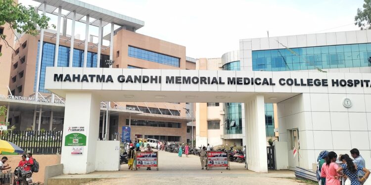 Jamshedpur malaria death – एमजीएम अस्पताल में मलेरिया से बच्चे की मौत, डॉक्टरों पर लापरवाही का आरोप