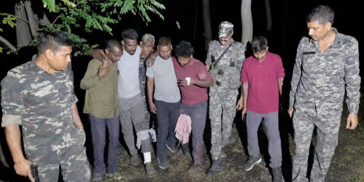 Jharkhand encounter – गिद्दी में पुलिस और अपराधियों के बीच मुठभेड़, दो घायल, एक फरार