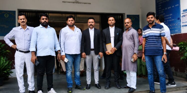 Jamshedpur court : घाघीडीह केंद्रीय कारा में तलाशी में मोबाइल और अन्य आपत्तिजनक सामान मिलने के मामले में जमशेदपुर कोर्ट का आया फैसला, गैंगस्टर सुधीर दुबे समेत कई अभियुक्त बरी Jamshedpur court : घाघीडीह केंद्रीय कारा में तलाशी में मोबाइल और अन्य आपत्तिजनक सामान मिलने के मामले में जमशेदपुर कोर्ट का आया फैसला, गैंगस्टर सुधीर दुबे समेत कई अभियुक्त बरी