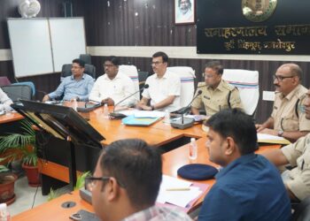 Jamshedpur dc ncord meeting : जमशेदपुर के उपायुक्त ने की नार्कोटिक्स समन्वय समिति की बैठक, चिन्हित 10 हॉट स्पॉट पर प्रभावी कार्रवाई एवं नशा मुक्ति को लेकर निरंतर जागरूकता अभियान चलाने का निर्देश