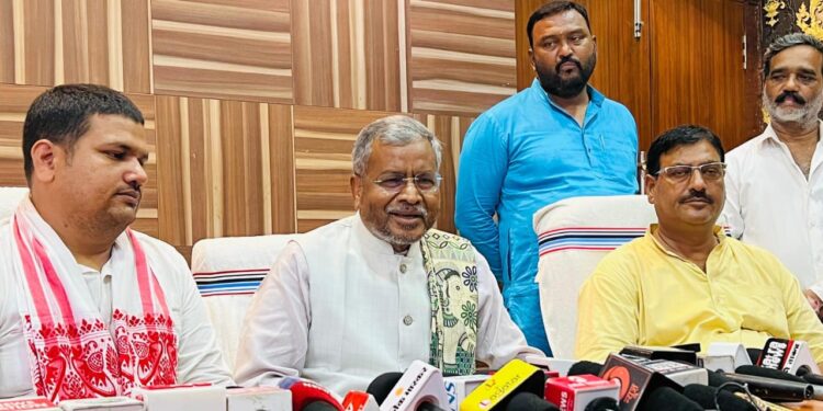 Jharkhand bjp attack on jmm : झामुमो पर भाजपा का बड़ा हमला, बाबूलाल मरांडी ने कहा – छात्रों की आवाज को लाठी-डंडों से दबाने की कोशिश लोकतंत्र पर हमला, इस गुंडागर्दी का मिलेगा मुंहतोड़ जवाब