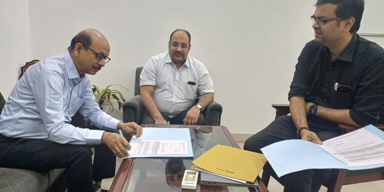 Tata steel gamharia promotion policy signed : टाटा स्टील गम्हरिया में ऐतिहासिक ग्रेड रेशनलाइजेशन एवं प्रमोशन पॉलिसी समझौता पर हुआ हस्ताक्षर, शत प्रतिशत कर्मचारियों को होगा प्रोमोशन