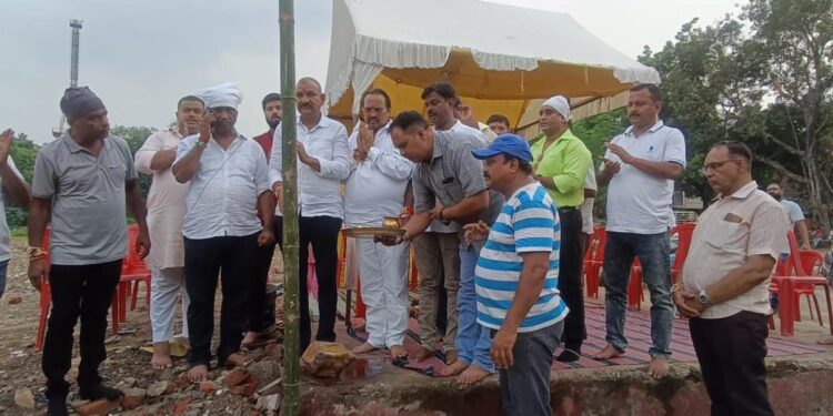 Jamshedpur bhumi pujan – 1926 से आस्था की अखंड ज्योति: गोलमुरी पूजा कमिटी ने भूमि पूजन के साथ दुर्गा पूजा की तैयारियों का किया शुभारंभ