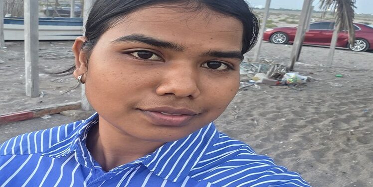 jharkhand girl rescue : झारखंड के मुख्यमंत्री के निर्देश के बाद ओमान में फंसी सिमडेगा की बेटी प्रीति कुजूर की हुई सुरक्षित घर वापसी, फर्जी एजेंट के धोखे में फंसी थी पीड़ित युवती jharkhand girl rescue : झारखंड के मुख्यमंत्री के निर्देश के बाद ओमान में फंसी सिमडेगा की बेटी प्रीति कुजूर की हुई सुरक्षित घर वापसी, फर्जी एजेंट के धोखे में फंसी थी पीड़ित युवती
