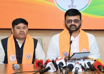 jharkhand bjp : झारखंड भाजपा का सरकार पर हमला, प्रतुल शाहदेव ने कहा – हेमंत सरकार के साढ़े छह वर्षों की हर प्रतियोगी परीक्षा संदेह के घेरे में, सभी की सीबीआई जांच हो