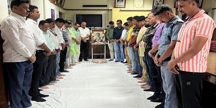 tata workers union homage : टाटा वर्कर्स यूनियन के पूर्व अध्यक्ष स्वर्गीय माइकल जॉन की 49वीं पुण्यतिथि मनाई गयी, दी गयी श्रद्घांजलि tata workers union homage : टाटा वर्कर्स यूनियन के पूर्व अध्यक्ष स्वर्गीय माइकल जॉन की 49वीं पुण्यतिथि मनाई गयी, दी गयी श्रद्घांजलि