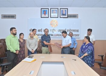 Jamshedpur csir-nml & oswal Engg, sign moa : सीएसआइआर एनएमएल व मेसर्स ओसवाल इंजीनियरिंग एंड केमिकल कंपनी ने समझौता ज्ञापन पर हस्ताक्षर, इस समझौते के तहत गुणवत्ता नियंत्रण सामग्री का होगा विकास Jamshedpur csir-nml & oswal Engg, sign moa : सीएसआइआर एनएमएल व मेसर्स ओसवाल इंजीनियरिंग एंड केमिकल कंपनी ने समझौता ज्ञापन पर हस्ताक्षर, इस समझौते के तहत गुणवत्ता नियंत्रण सामग्री का होगा विकास