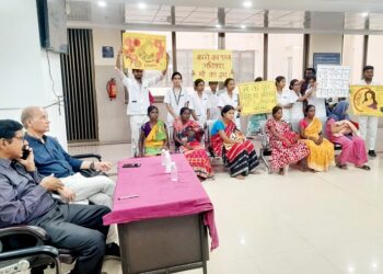 Jamshedpur mgm breast feeding week : एमजीएम अस्पताल में स्तन पान सप्ताह का हुआ समापन, शिशुरोग विशेषज्ञों, यूजी एवं पीजी छात्रों, नर्सिंग स्टाफ व छात्राओं ने लिया हिस्सा Jamshedpur mgm breast feeding week : एमजीएम अस्पताल में स्तन पान सप्ताह का हुआ समापन, शिशुरोग विशेषज्ञों, यूजी एवं पीजी छात्रों, नर्सिंग स्टाफ व छात्राओं ने लिया हिस्सा