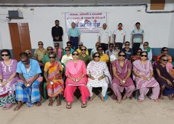 Jamshedpur red cross eye camp : नेत्र ऑपरेशन कराए मरीजों की विदाई के साथ रेड क्रॉस का 821वां नेत्र शिविर संपन्न, मरीजों को चश्मे के साथ दवाइयां देकर किया गया विदा Jamshedpur red cross eye camp : नेत्र ऑपरेशन कराए मरीजों की विदाई के साथ रेड क्रॉस का 821वां नेत्र शिविर संपन्न, मरीजों को चश्मे के साथ दवाइयां देकर किया गया विदा