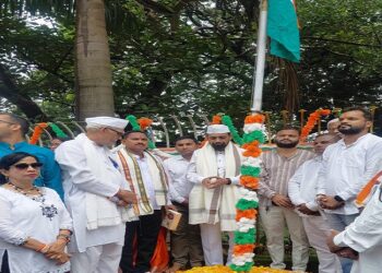 Jamshedpur sonari mandal bjp : राष्ट्रभक्ति के रंग में रंगा सोनारी भाजपा मंडल का स्वतंत्रता दिवस समारोह, सांसद विद्युत वरण महतो ने किया झंडोत्तोलन Jamshedpur sonari mandal bjp : राष्ट्रभक्ति के रंग में रंगा सोनारी भाजपा मंडल का स्वतंत्रता दिवस समारोह, सांसद विद्युत वरण महतो ने किया झंडोत्तोलन