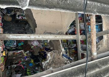 Jamshedpur rural theft : बोड़ाम के भादूडीह में एस्बेस्टस की छत काटकर दुकान में चोरी, नगदी समेत 1.20 लाख के सामान चुरा ले गए चोर